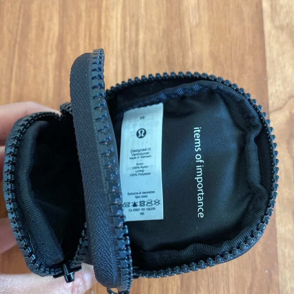 ❤️ Lululemon Nano Clip-on Backpack Black NWOT